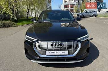 Внедорожник / Кроссовер Audi e-tron Sportback 2021 в 