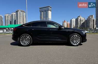 Внедорожник / Кроссовер Audi e-tron Sportback 2021 в 