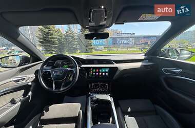 Внедорожник / Кроссовер Audi e-tron Sportback 2021 в 
