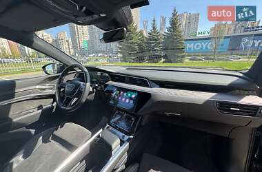 Внедорожник / Кроссовер Audi e-tron Sportback 2021 в 