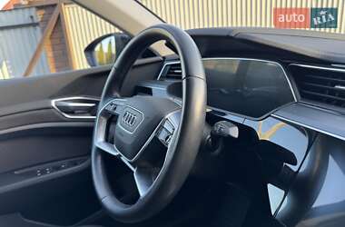 Внедорожник / Кроссовер Audi e-tron Sportback 2020 в 