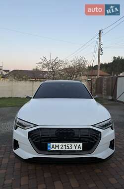 Внедорожник / Кроссовер Audi e-tron Sportback 2020 в 