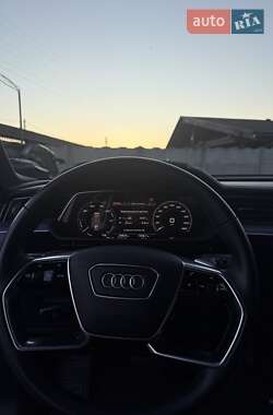Внедорожник / Кроссовер Audi e-tron Sportback 2020 в 