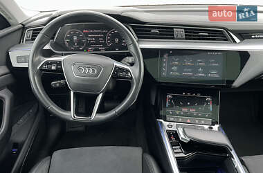 Внедорожник / Кроссовер Audi e-tron Sportback 2021 в 