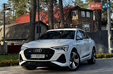 Позашляховик / Кросовер Audi e-tron Sportback 2021 в 