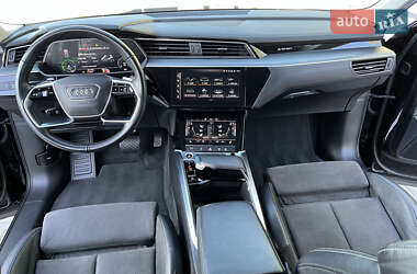 Внедорожник / Кроссовер Audi e-tron Sportback 2020 в 