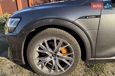 Внедорожник / Кроссовер Audi e-tron Sportback 2020 в 