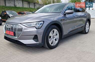 Позашляховик / Кросовер Audi e-tron Sportback 2021 в 