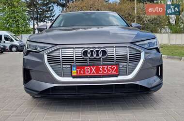 Позашляховик / Кросовер Audi e-tron Sportback 2021 в 
