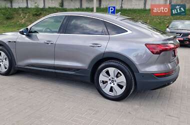 Позашляховик / Кросовер Audi e-tron Sportback 2021 в 