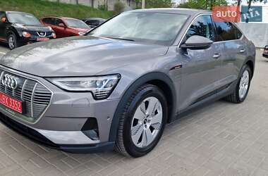 Позашляховик / Кросовер Audi e-tron Sportback 2021 в 