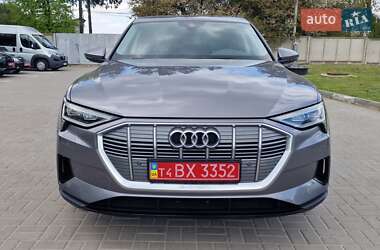 Позашляховик / Кросовер Audi e-tron Sportback 2021 в 