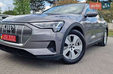 Позашляховик / Кросовер Audi e-tron Sportback 2021 в 