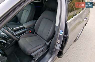 Позашляховик / Кросовер Audi e-tron Sportback 2021 в 