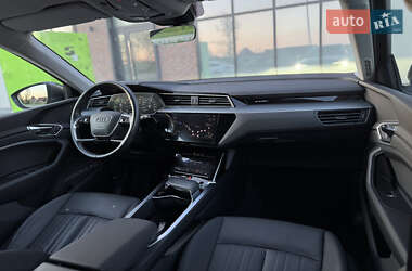 Позашляховик / Кросовер Audi e-tron Sportback 2020 в 