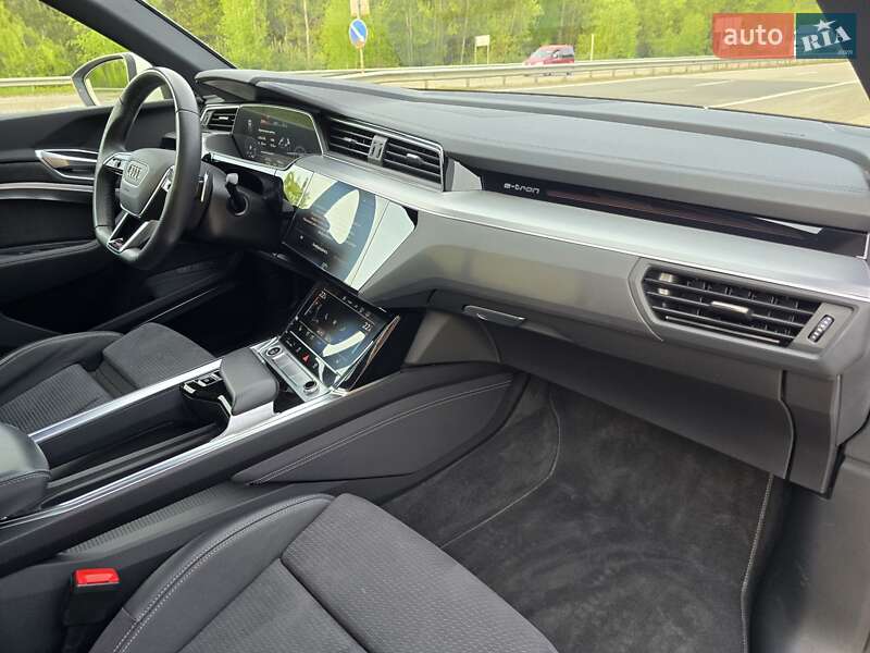 Внедорожник / Кроссовер Audi e-tron Sportback 2022 в Ковеле