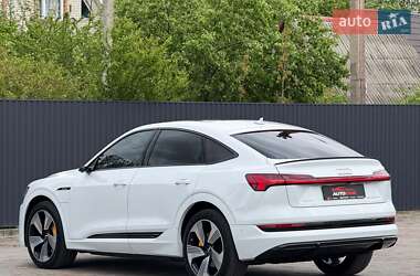 Позашляховик / Кросовер Audi e-tron Sportback 2020 в 