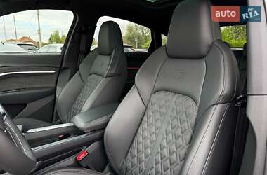 Позашляховик / Кросовер Audi e-tron Sportback 2020 в 