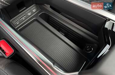 Позашляховик / Кросовер Audi e-tron Sportback 2020 в 