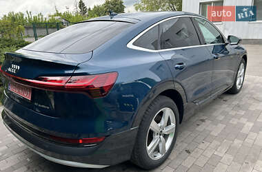 Позашляховик / Кросовер Audi e-tron Sportback 2021 в 