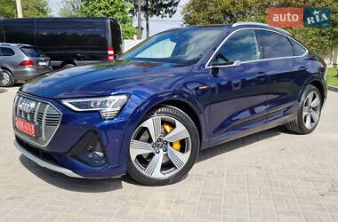 Внедорожник / Кроссовер Audi e-tron Sportback 2022 в 