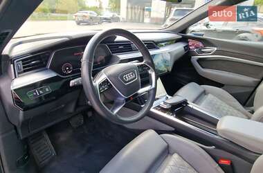 Внедорожник / Кроссовер Audi e-tron Sportback 2022 в 