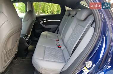 Внедорожник / Кроссовер Audi e-tron Sportback 2022 в 
