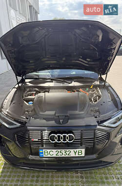 Внедорожник / Кроссовер Audi e-tron Sportback 2021 в 