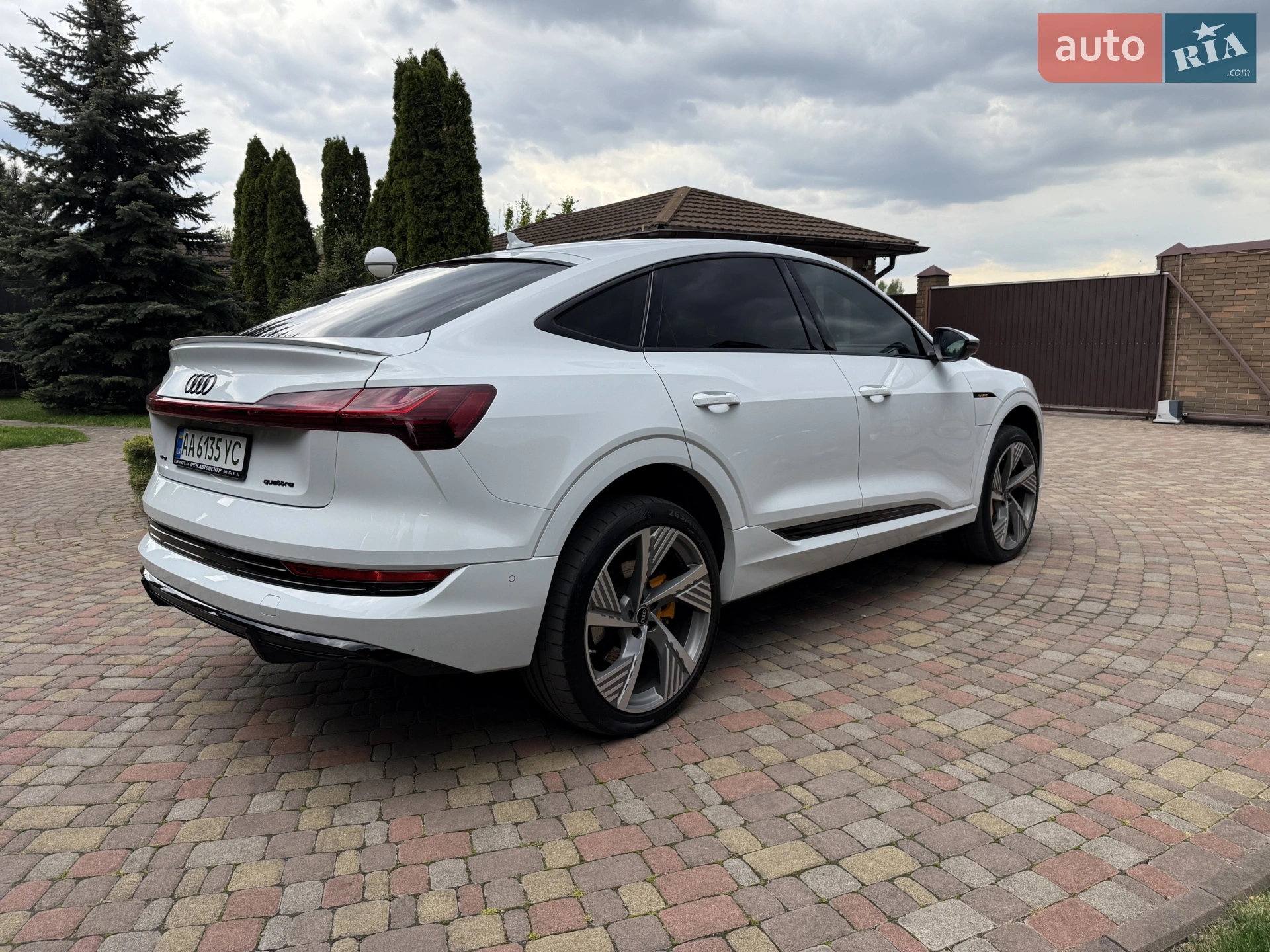 2023 Audi e-tron Sportback - мініатюра 2