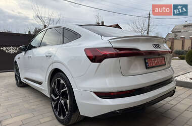 Внедорожник / Кроссовер Audi e-tron Sportback 2021 в 
