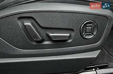 Внедорожник / Кроссовер Audi e-tron Sportback 2021 в 