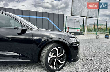 Позашляховик / Кросовер Audi e-tron Sportback 2021 в 