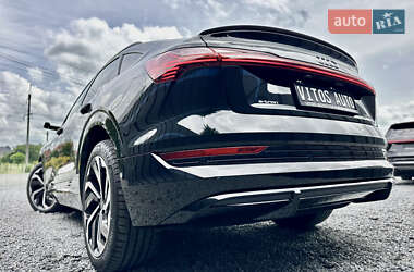 Позашляховик / Кросовер Audi e-tron Sportback 2021 в 