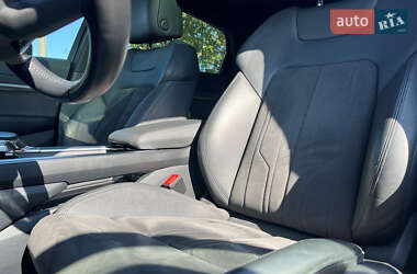 Позашляховик / Кросовер Audi e-tron Sportback 2020 в 