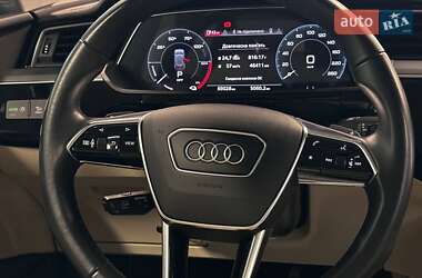Внедорожник / Кроссовер Audi e-tron Sportback 2021 в 