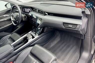 Внедорожник / Кроссовер Audi e-tron Sportback 2021 в 