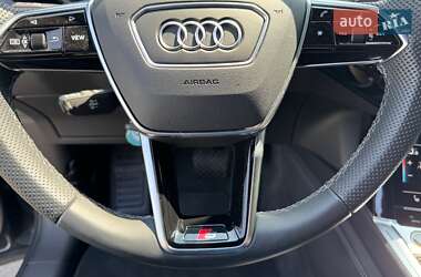Позашляховик / Кросовер Audi e-tron Sportback 2023 в 