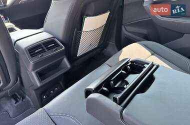 Позашляховик / Кросовер Audi e-tron Sportback 2023 в 