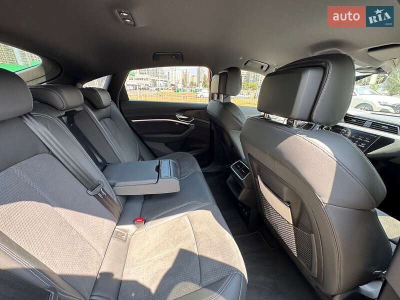 Внедорожник / Кроссовер Audi e-tron Sportback 2023 в Киеве фото 69 Внедорожник / Кроссовер Audi e-tron Sportback 2023 в Киеве