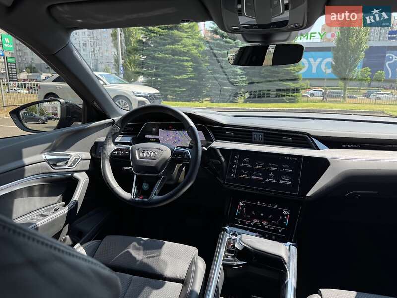 Внедорожник / Кроссовер Audi e-tron Sportback 2023 в Киеве фото 70 Внедорожник / Кроссовер Audi e-tron Sportback 2023 в Киеве