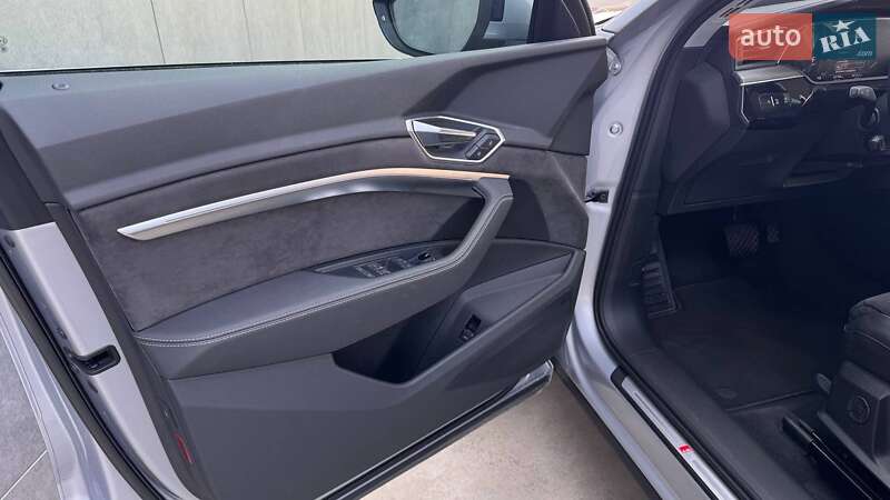 Внедорожник / Кроссовер Audi e-tron Sportback 2020 в Львове фото 26 Внедорожник / Кроссовер Audi e-tron Sportback 2020 в Львове