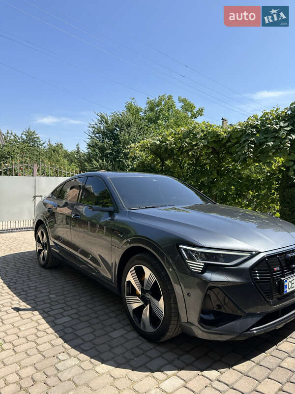 Позашляховик / Кросовер Audi e-tron Sportback 2021 в Чернівцях