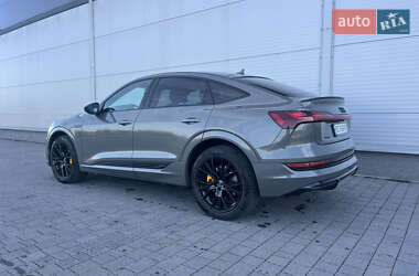 Внедорожник / Кроссовер Audi e-tron Sportback 2022 в 