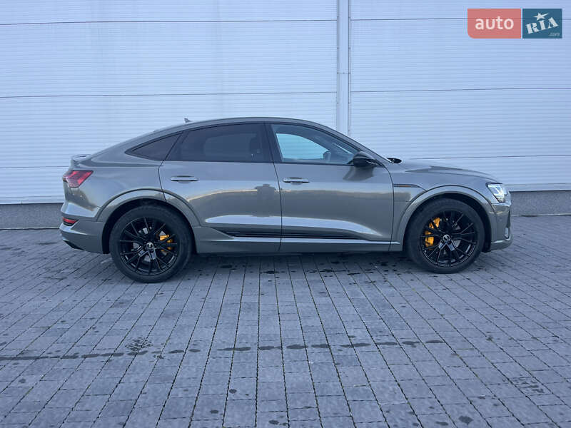 Позашляховик / Кросовер Audi e-tron Sportback 2022 в Львові фото 11 Позашляховик / Кросовер Audi e-tron Sportback 2022 в Львові