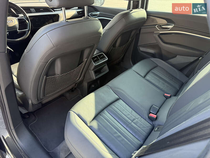 Внедорожник / Кроссовер Audi e-tron Sportback 2021 в Тернополе