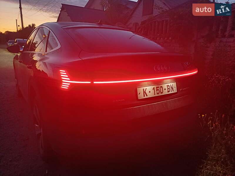 Внедорожник / Кроссовер Audi e-tron Sportback 2020 в Днепре