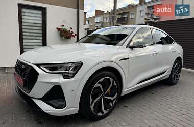 Внедорожник / Кроссовер Audi e-tron Sportback 2022 в 