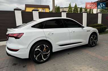 Внедорожник / Кроссовер Audi e-tron Sportback 2022 в 