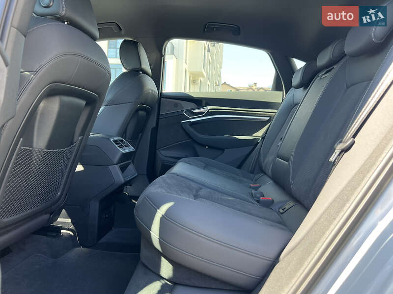 Внедорожник / Кроссовер Audi e-tron Sportback 2020 в Ужгороде