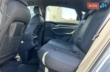 Внедорожник / Кроссовер Audi e-tron Sportback 2020 в 